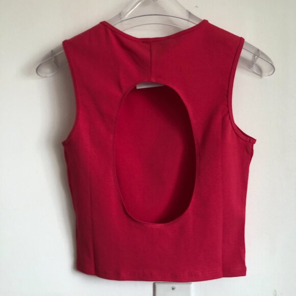 Forever 21 Tops - NWT Forever 21 Fuchsia Pink Cutout Back Stretch Tank Top Cropped Small